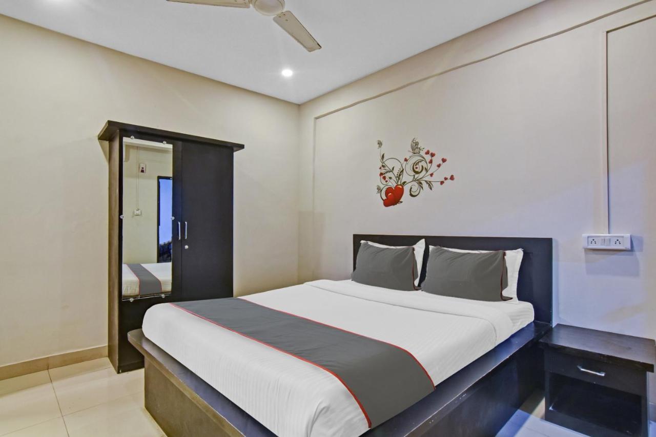 Capital O 86047 Hotel Sunview Cortalim Ngoại thất bức ảnh