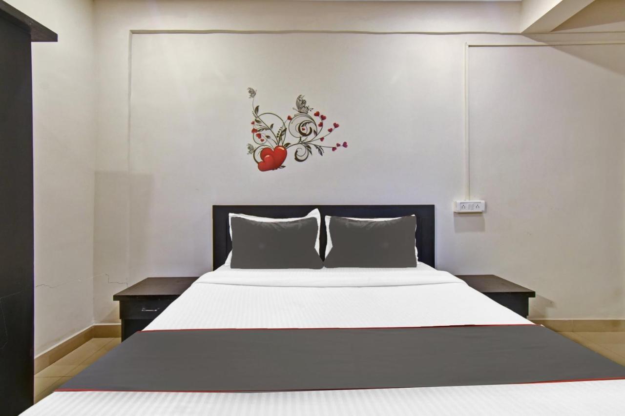 Capital O 86047 Hotel Sunview Cortalim Ngoại thất bức ảnh